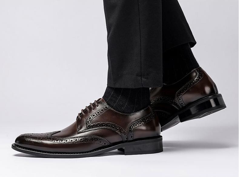 Men's Classic Wingtip Brogue Oxfords